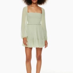 ✨Stylish smocked linen mini dress✨